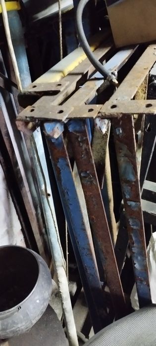 Рами від стелажів з кутника 40х40 розмір 750 см на 1300 см 16 шт
