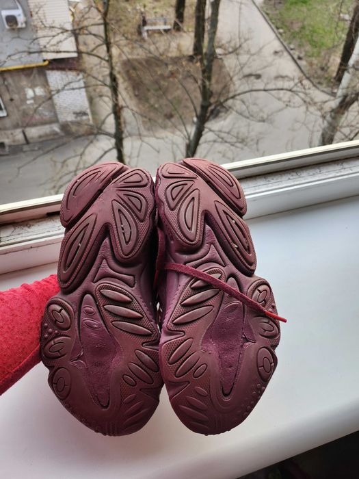 Кроссовки adidas