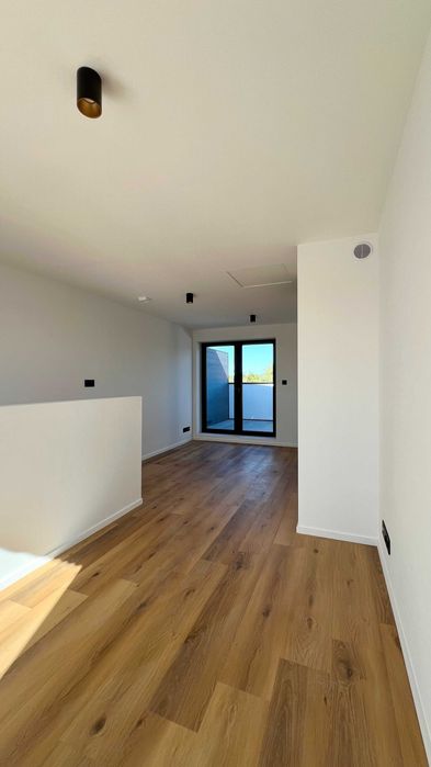 Wynajem Lokal użytkowy 68 m² | Dwupoziomowy | Klimatyzacja | Tarasy | Żnin