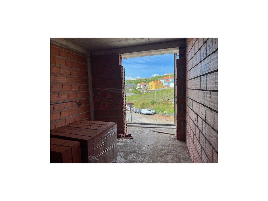 Prédio Novo na Paradela