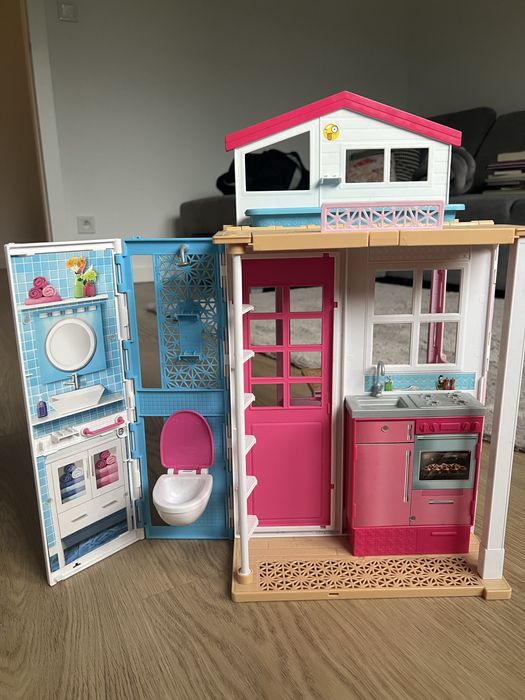 Mattel Barbie 2-poziomowy Domek
