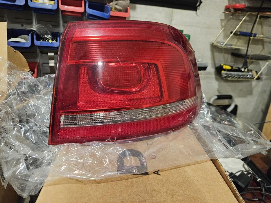 Farolins Traseiros VW Passat Variant 2012 (Originais)