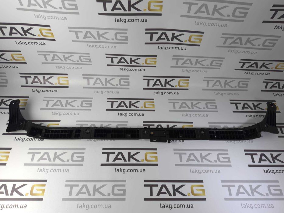 Кронштейни заднього бамперу крила фонаря Tesla Model 3