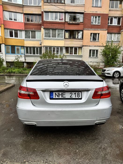 Продам Mercedes - Benz E200 W212