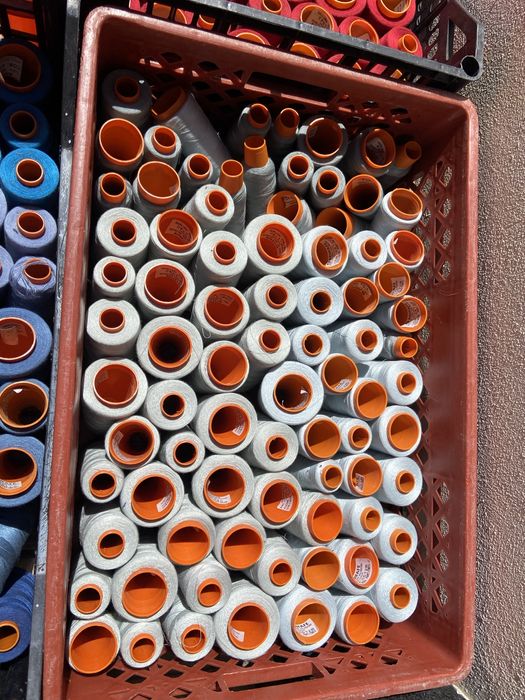 Cones de linha para maquina de costura