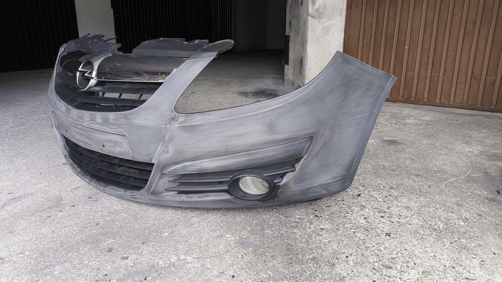 Parachoques original para opel corsa D 2008