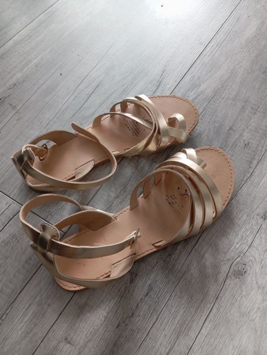 Złote sandały 36,hm/15,jak nowe