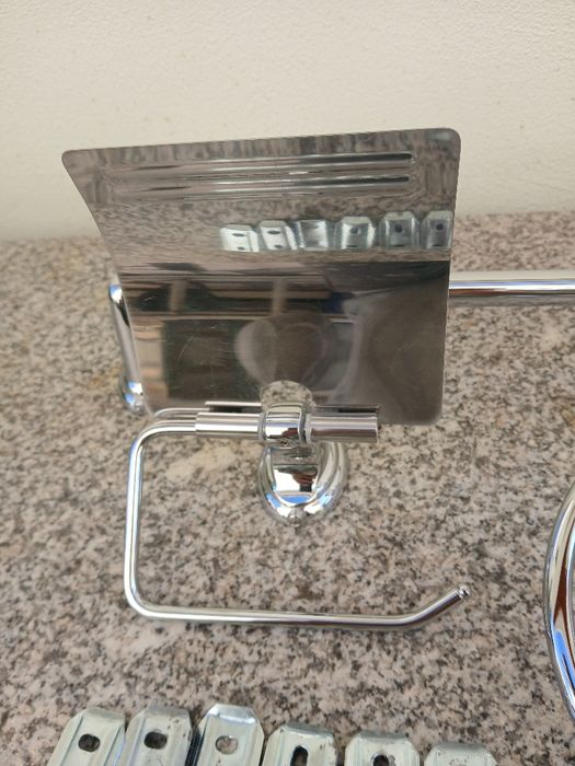 Toalheiros casa de banho WC