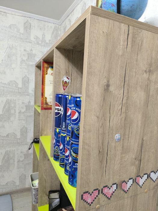 Шкільний стелаж, полка, шкаф