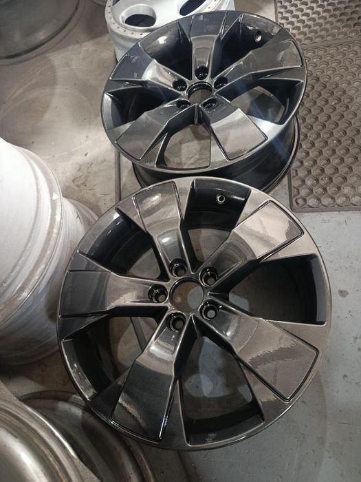 Диски Volvo  Volvo R18 5x108 7.5J комплект 4 шт.