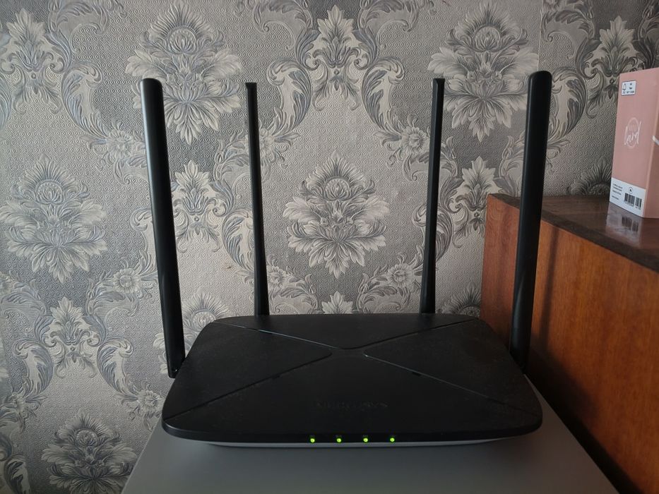 Mercusys AC12G Gigabit router