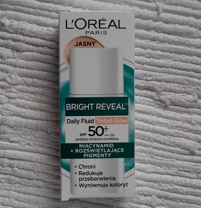 L'Oréal Paris Bright Reveal koloryzujący fluid do twarzy SPF50+, jasny