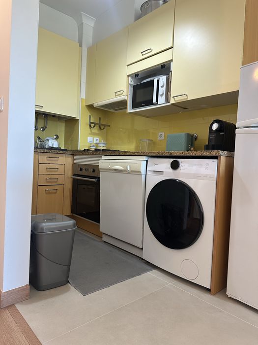 Apartamento para ferias  com piscina e campo de tenis em Sta Cruz