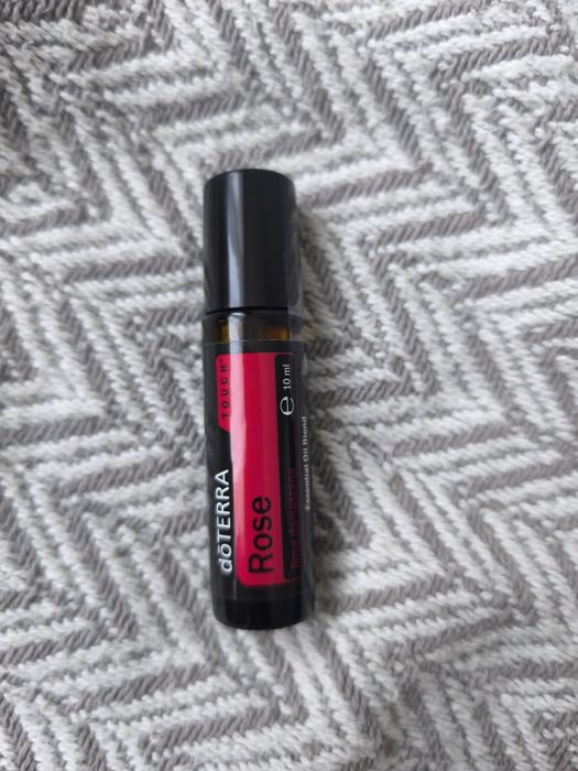 Nowy olejek Dottera Rose roller rollon