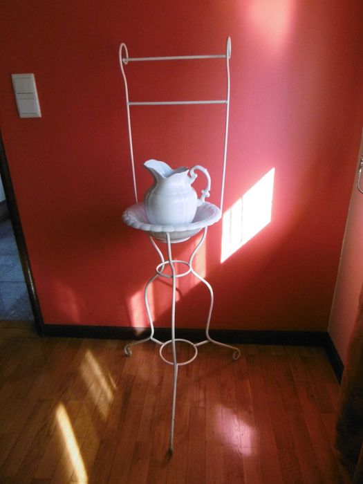 Lavatório em porcelana