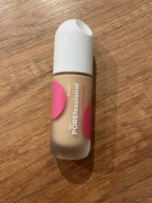 BENEFIT COSMETICS - Podkład wygładzający z niacynamidem Jak nowy 2N