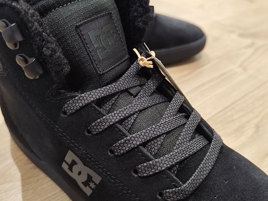 DC Shoes Crisis 2 Hi WNT Męskie Zimowe Trzewiki Zamszowe Czarne 44,5