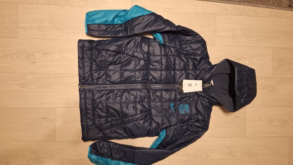 Куртка Nike розмір S. DV5551 437