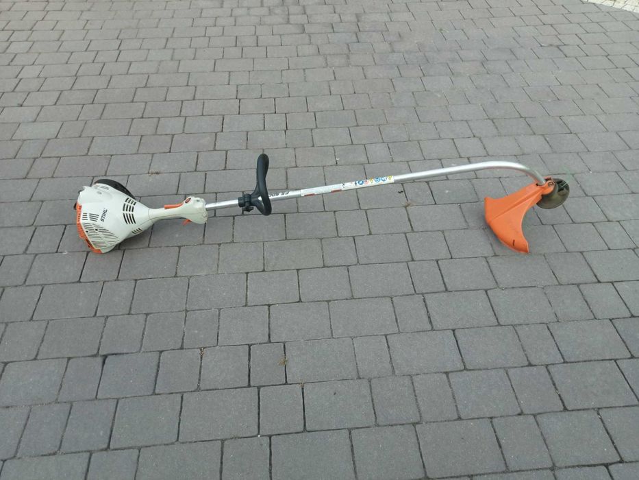 Podkaszarka spalinowa marki Stihl