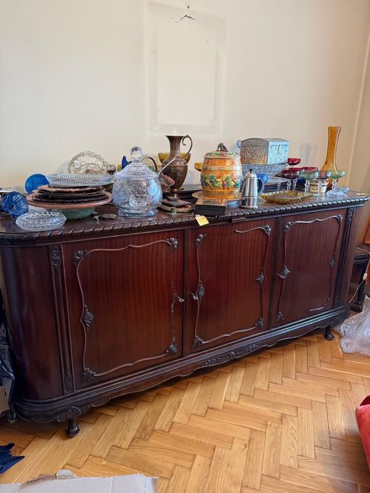 Stoł i komoda Chippendale