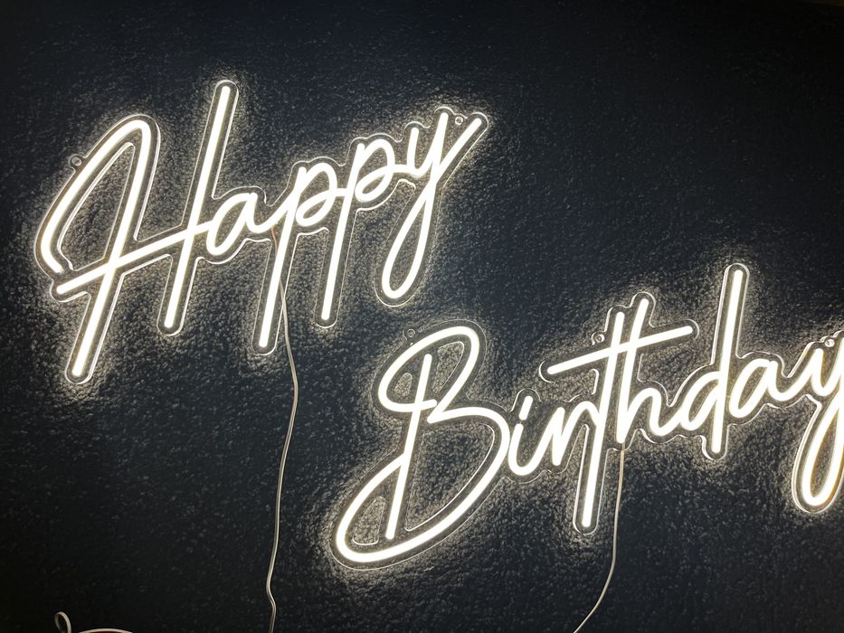 Napis led Happy Birthday