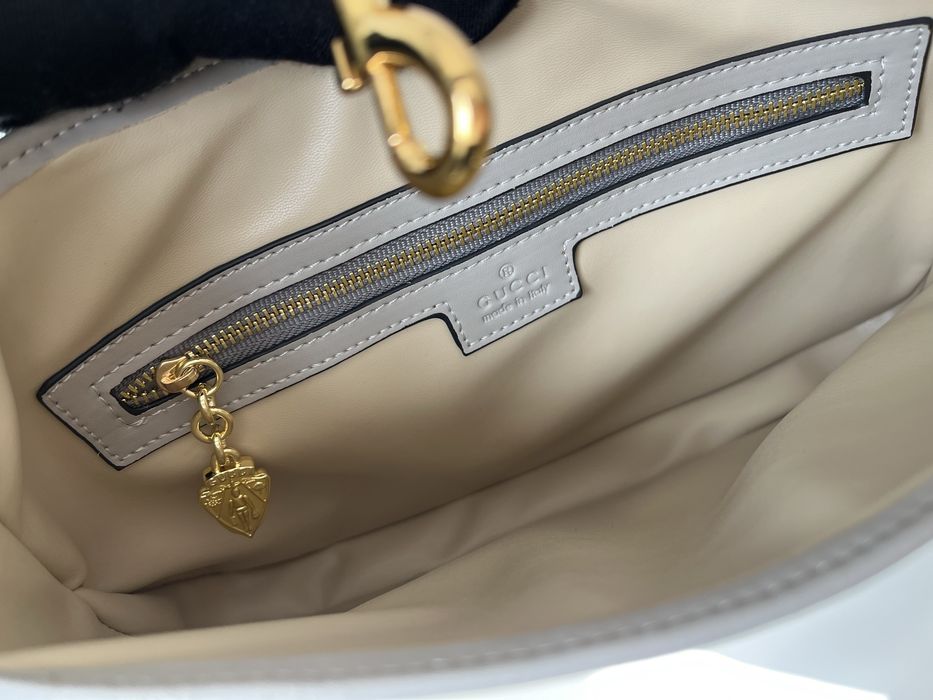 Сумочка в стилі gucci jackie