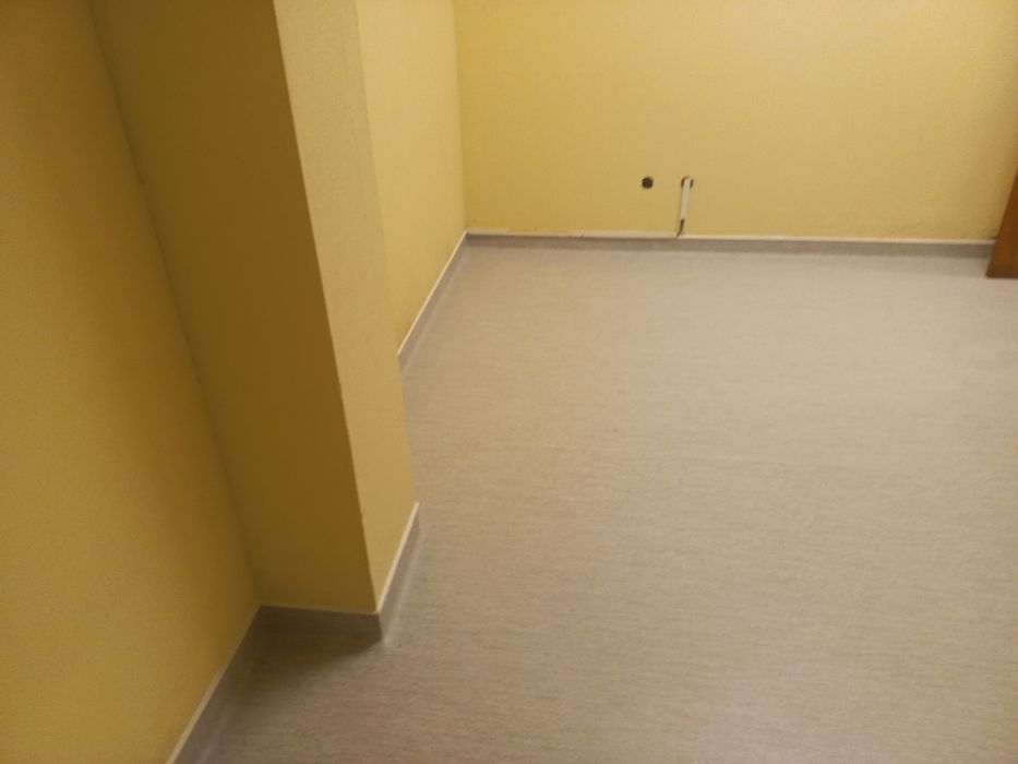 Aplicador de pavimentos vinilicos em rolo e click