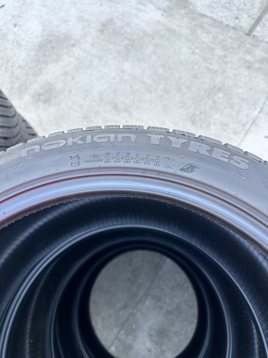 235/45/18 98V XL Nokian Tyres WR Snow Proof P