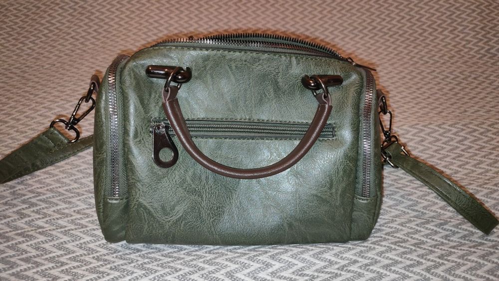 Жіноча сумочка через плече