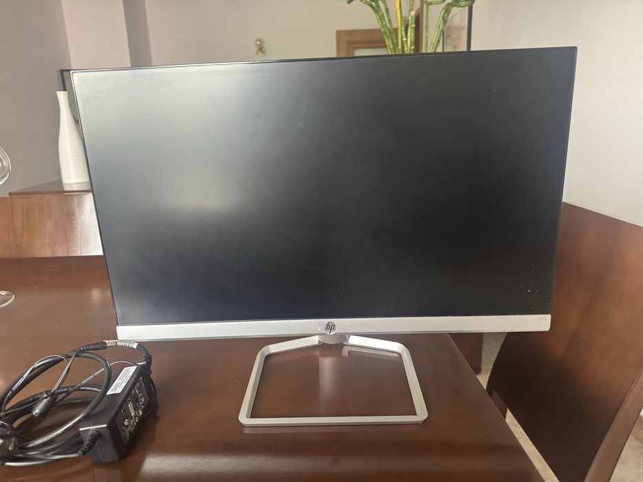 Vendo Monitor HP pouco uso