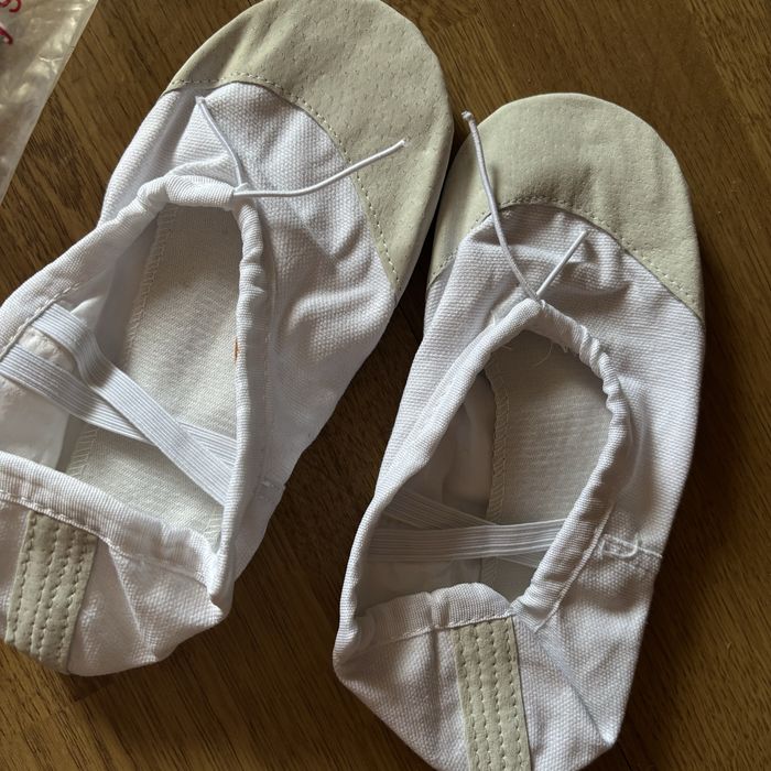 Чешки новые белые