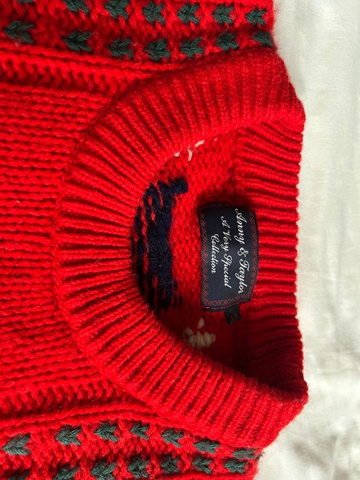 Новорічний светр з вовни преміальної якості