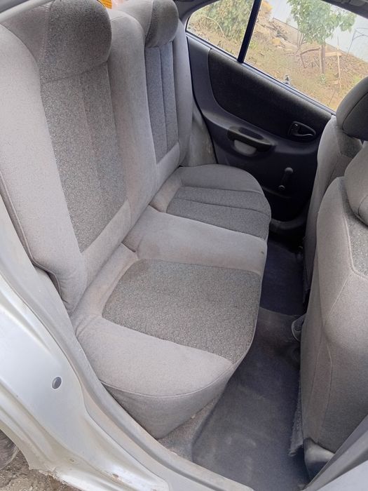 Huindai accent 1.3 автомат