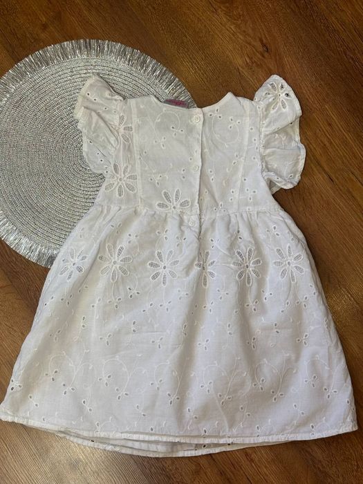 Біла сукня 98 розміру, 2-3 роки