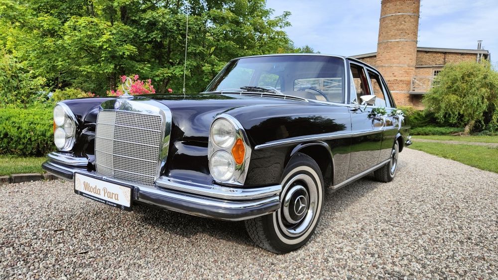 Mercedes Samochód limuzyna auto do ślubu wesele