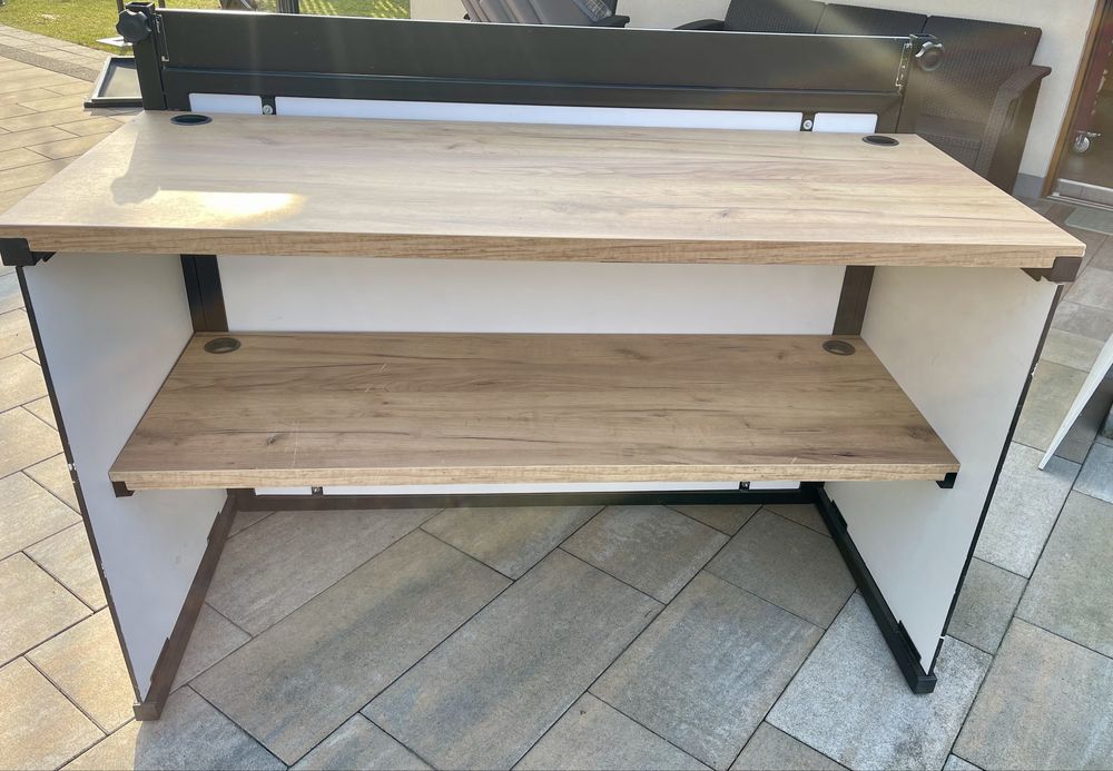 Stół Dj / stolik dla DJa / stolik recepcja