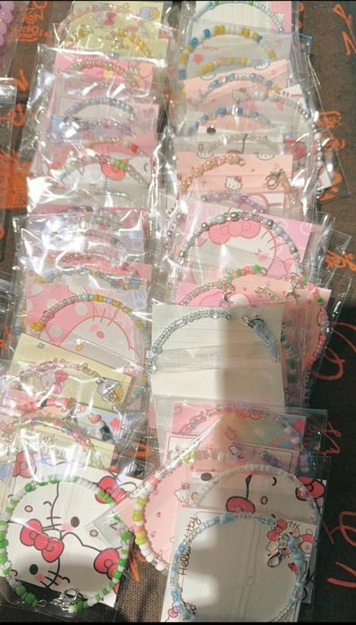 Urocze bransoletki kawaii losowe kolory