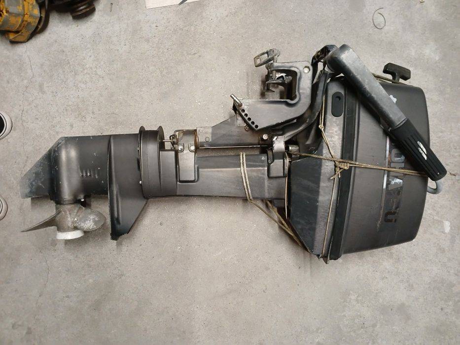 Motor de Barco Tohatsu M9.8B (3K9) – 9.8HP – Ano 2001 – Usado e Fiável