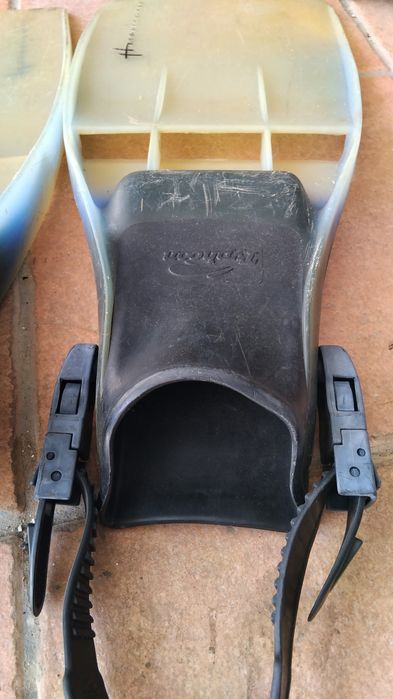 Barbatanas Thyphoon Hurricane