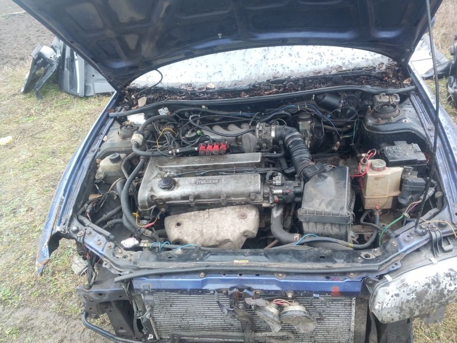 Разбор Мазда 323 1.8 16v запчастини запчасти шрот