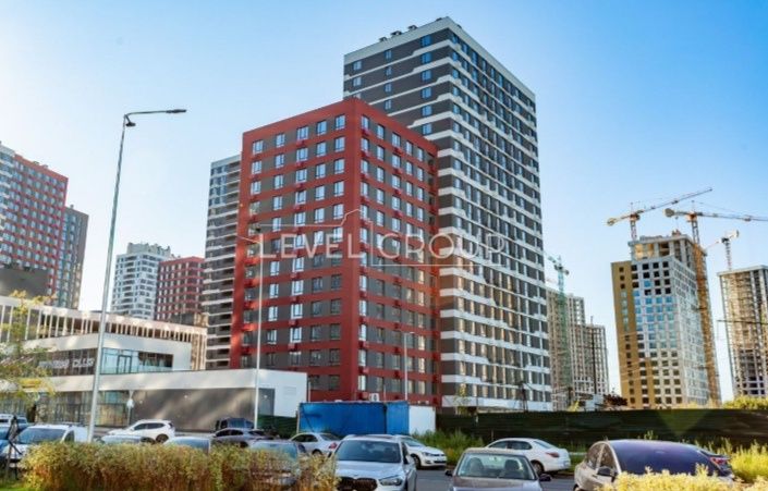 3к Варшавський3, 83 кв.м. 9 поверх  В.Змієнка