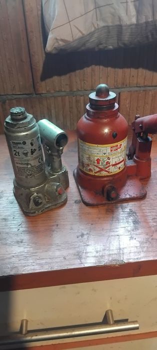 Podnośniki samochodowe hydrauliczne