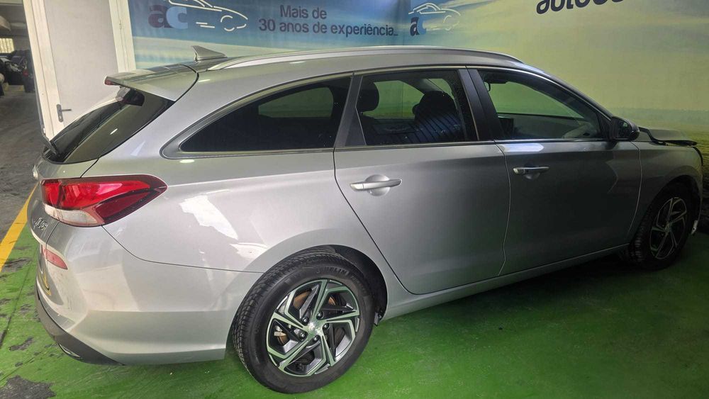 Hyundai I30 SW 1.0 T-GDi   -  Salvado