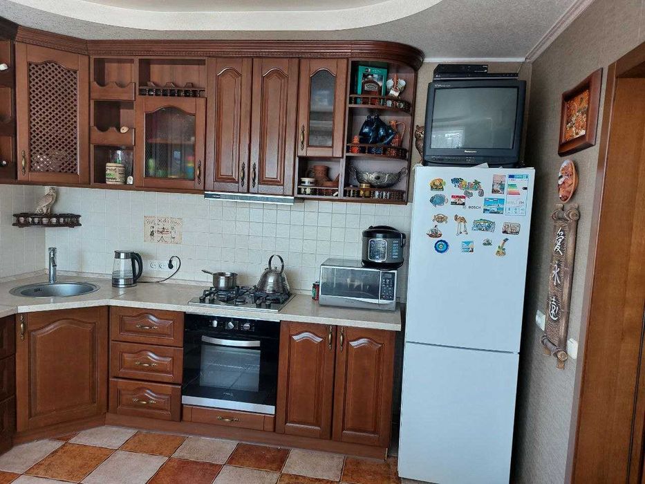 продам будинок пгт Високий