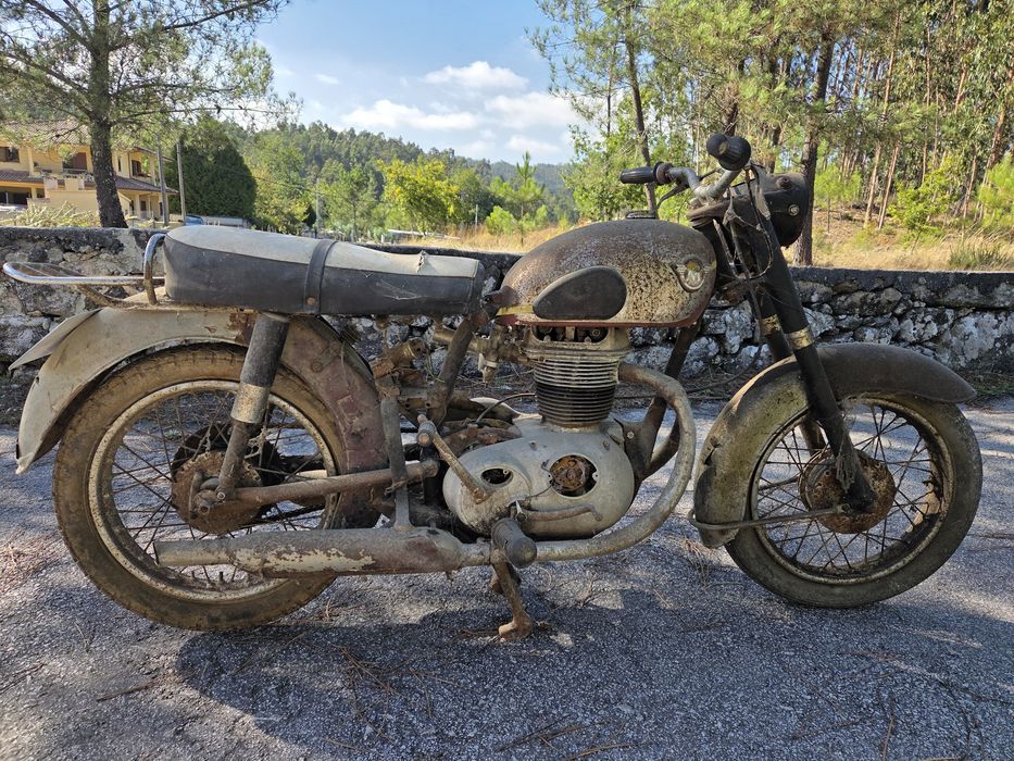 Matchless G2 com 248 cc de 1962