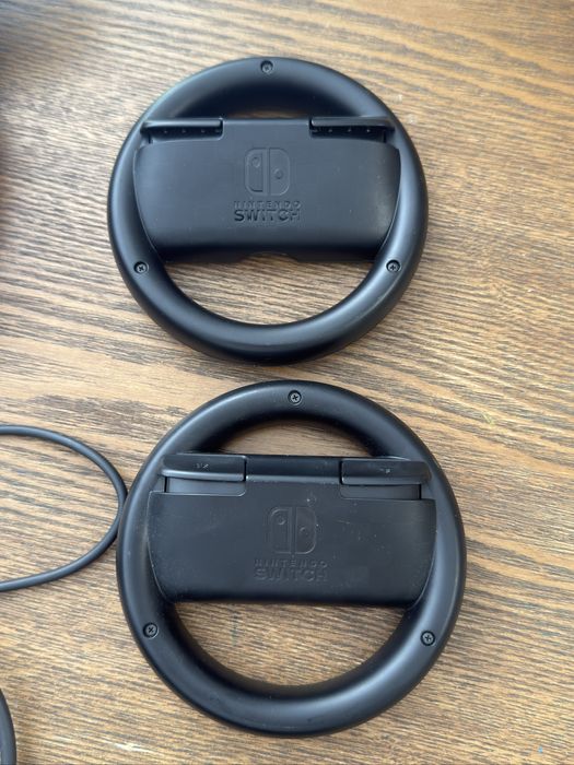 Nintendo Switch V2 em estado impecável