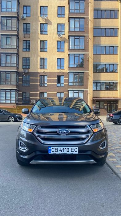 Ford Edge titanium