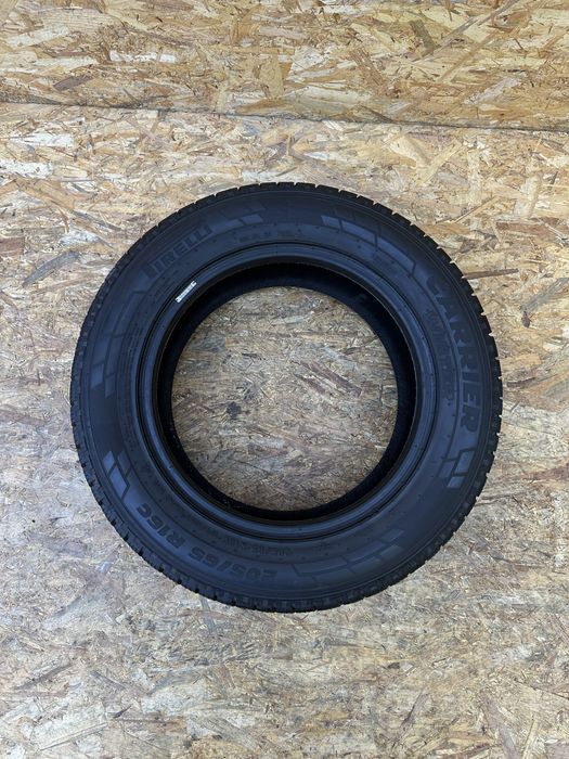 Пара шин 205/65R16C 107/105T PIRELLI CARRIER WINTER.гума резина шини