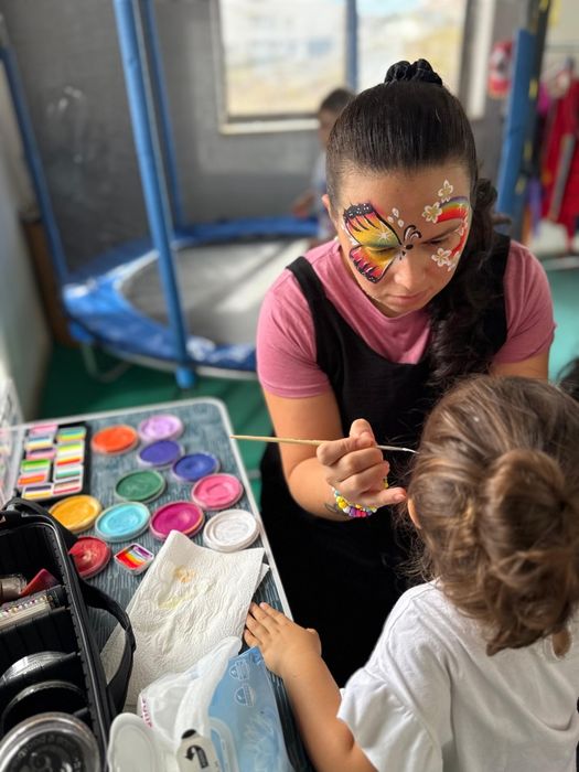 Pinturas Faciais e Modelagem de Balões