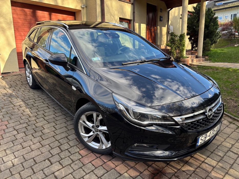 Opel Astra Opel Astra Sports Tourer wersja Dynamic